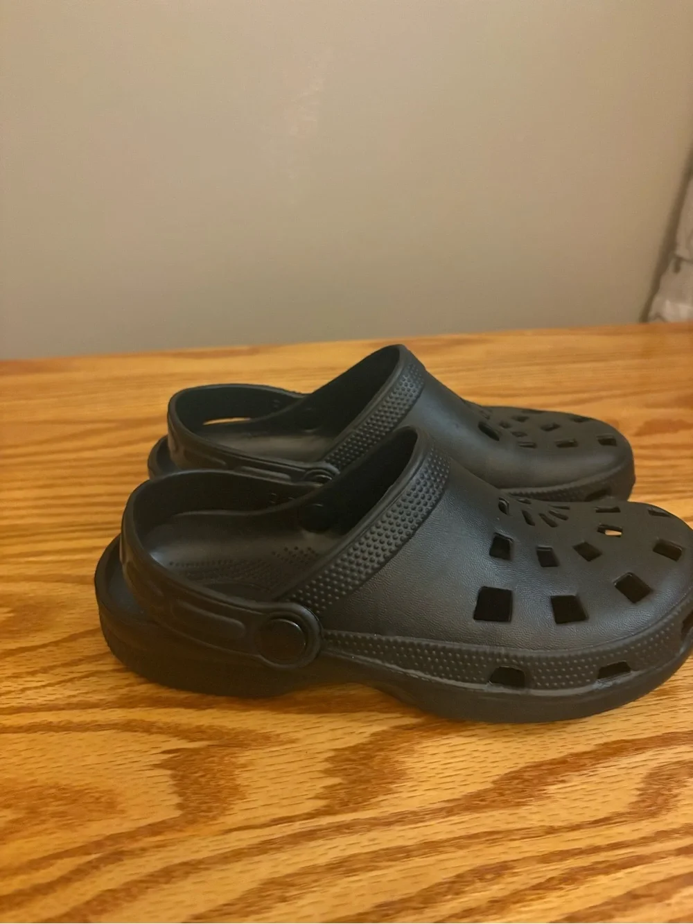 Black Lightweight Foam Clogs Slip-On Shoes Size 5/6